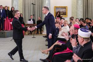 [VIDEO] W Pałacu Prezydenckim odbyło się coroczne spotkanie Prezydenta Andrzeja Dudy i Małżonki Agaty Kornhauser–Dudy z przedstawicielami kościołów i związków wyznaniowych obecnych w Polsce 