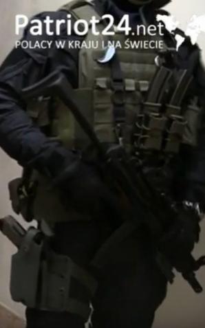 [VIDEO] Krakowscy policjanci rozbili grupę wyłudzającą haracze