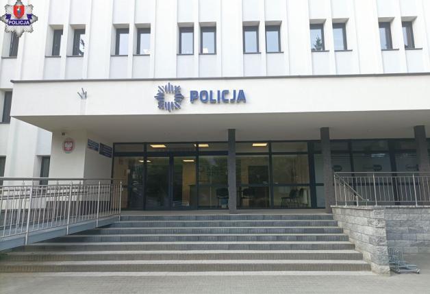 Alkohol, taksówka, dziecko i policja